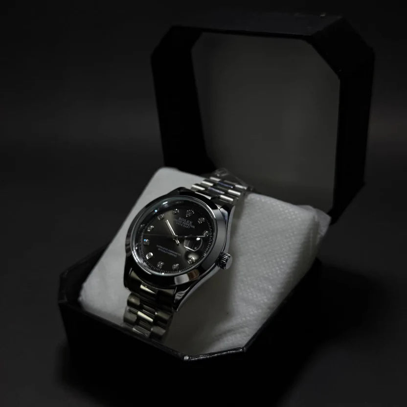 Rolex Black With date & Shine Surface